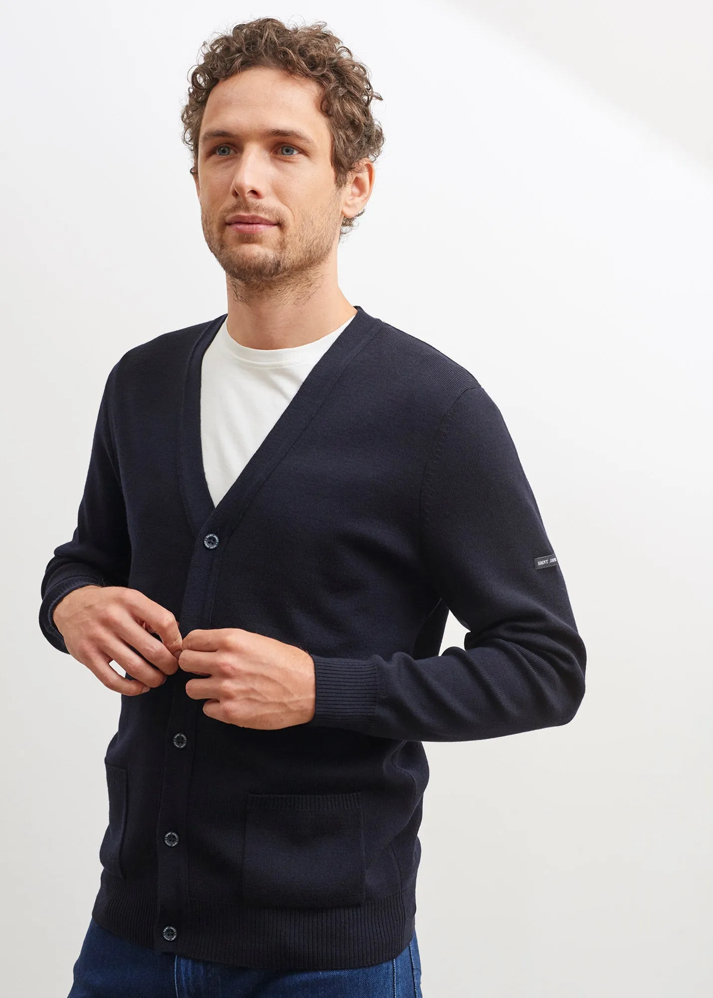 Guingamp buttoned cardigan - in extra soft merino wool (NAVY)