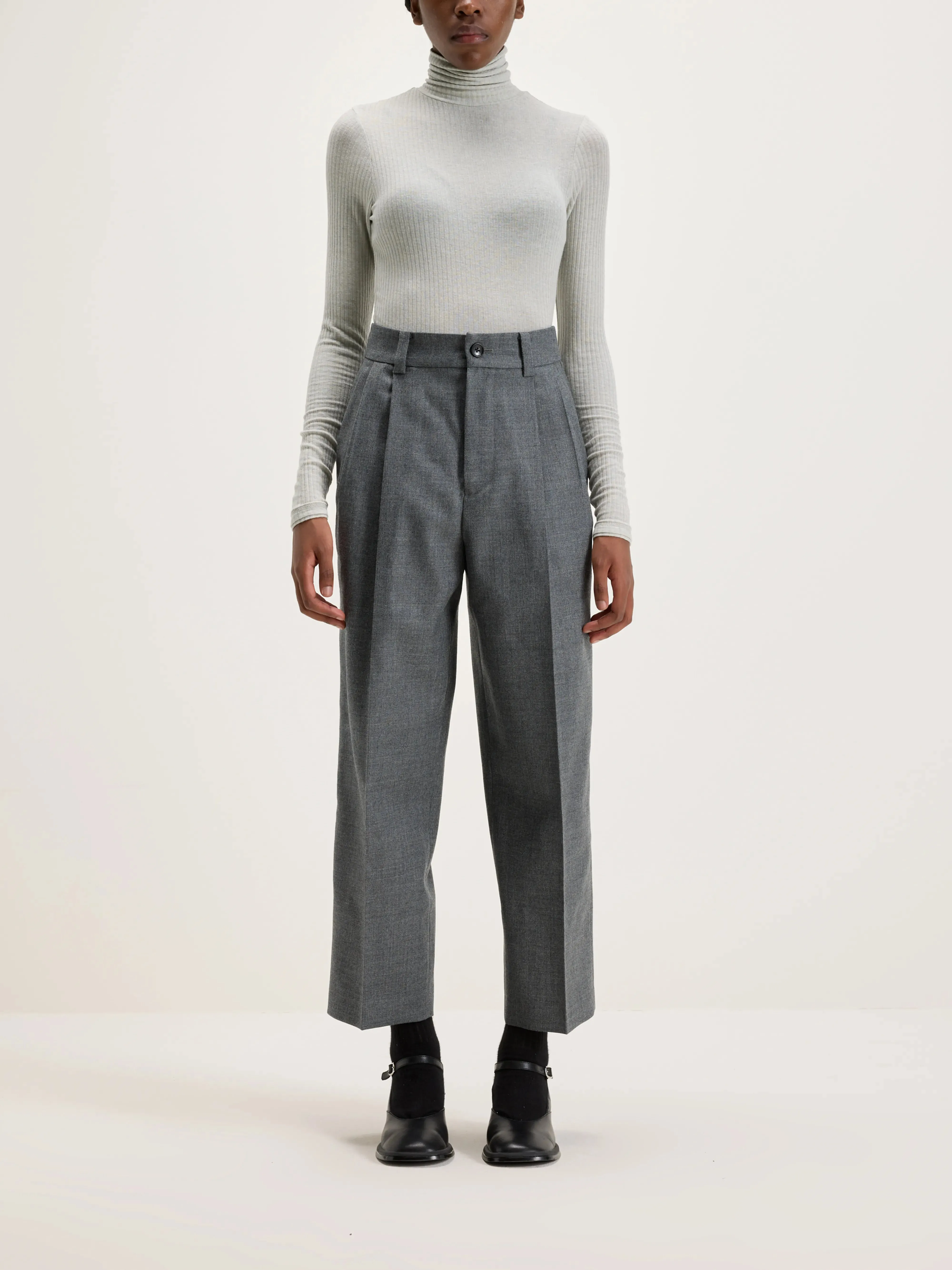 Port Straight Wool Pants  (242 / W / GREY)