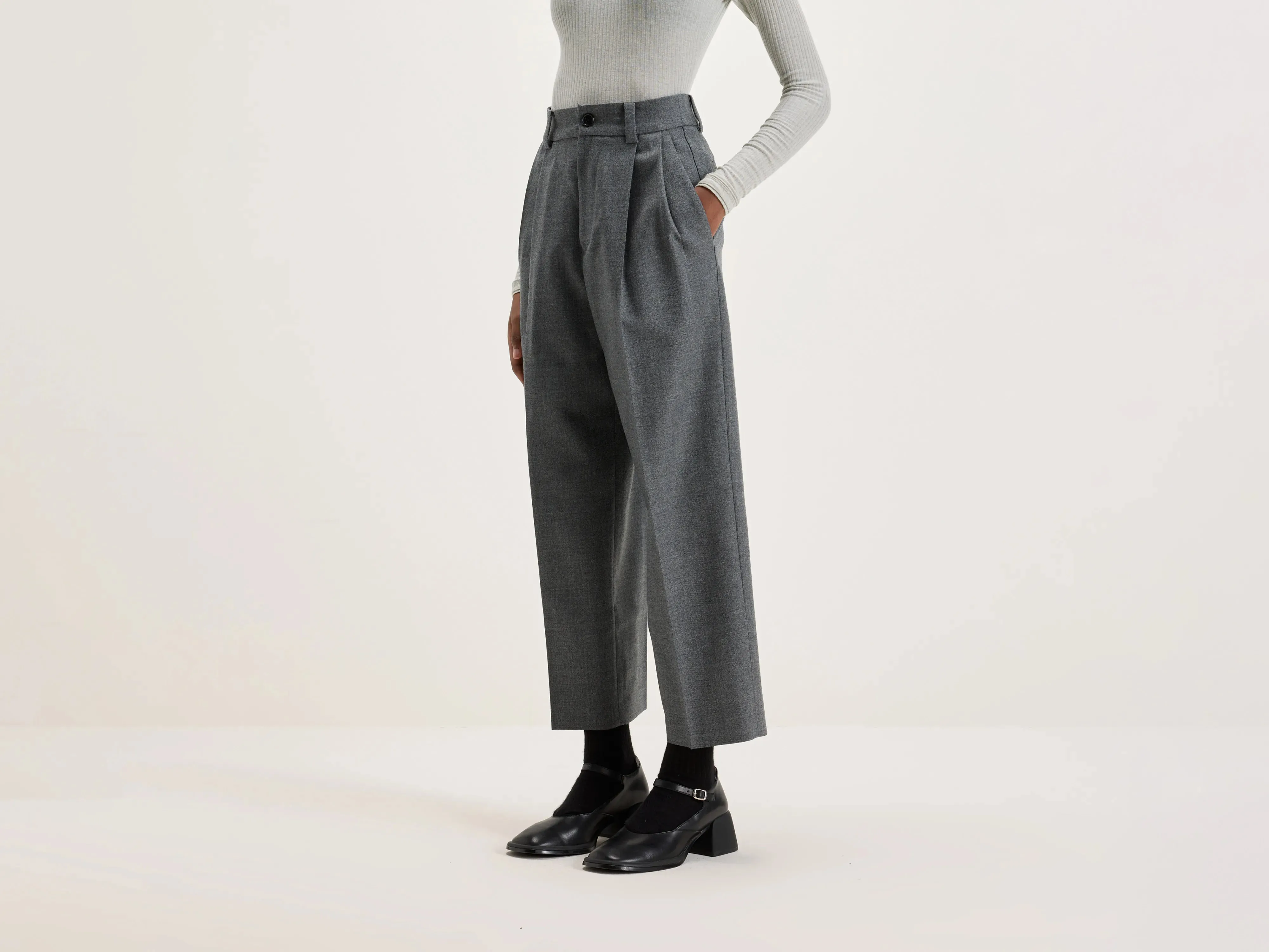 Port Straight Wool Pants  (242 / W / GREY)