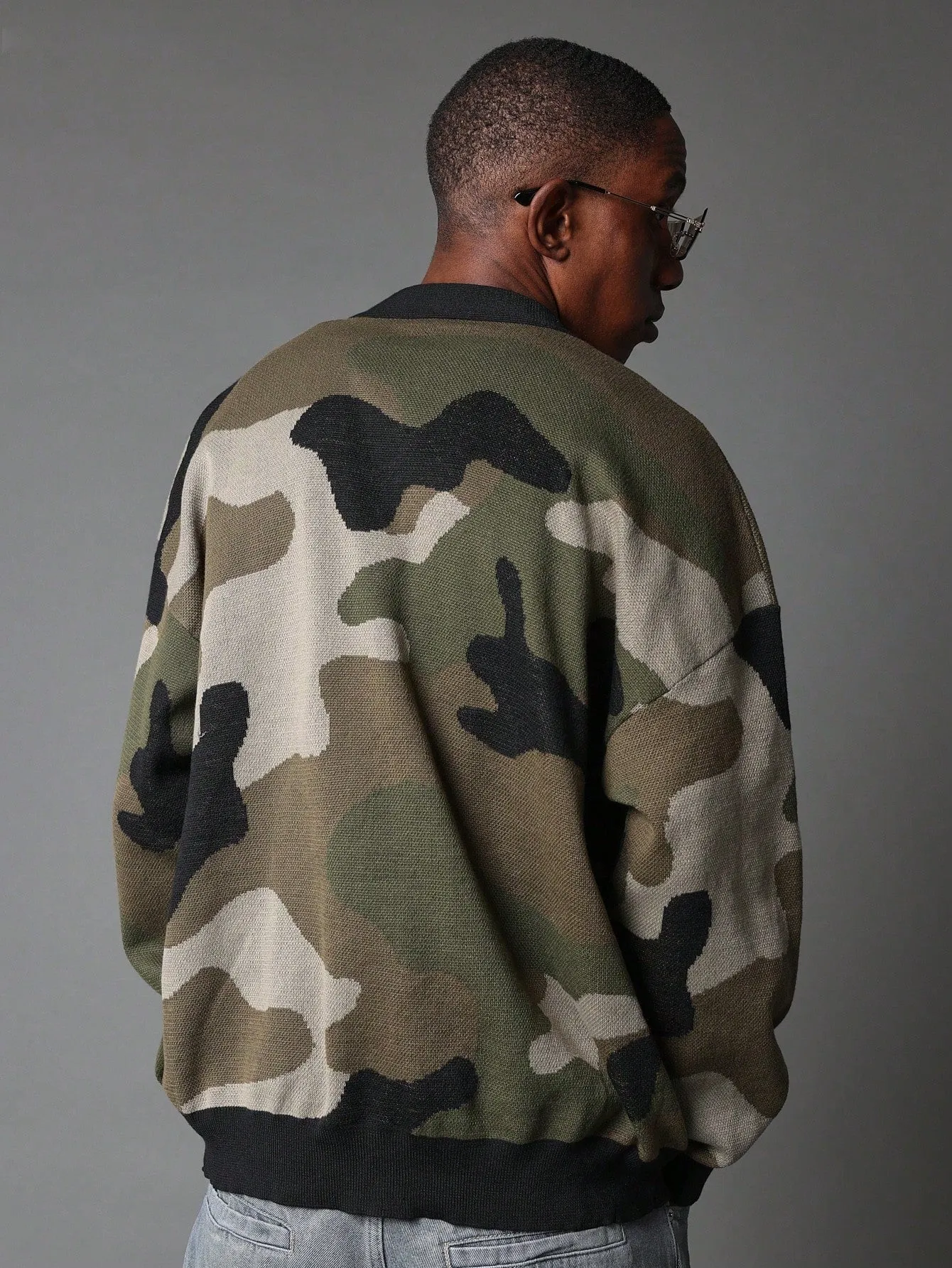 Regular Fit Camouflage Printed Cardigan