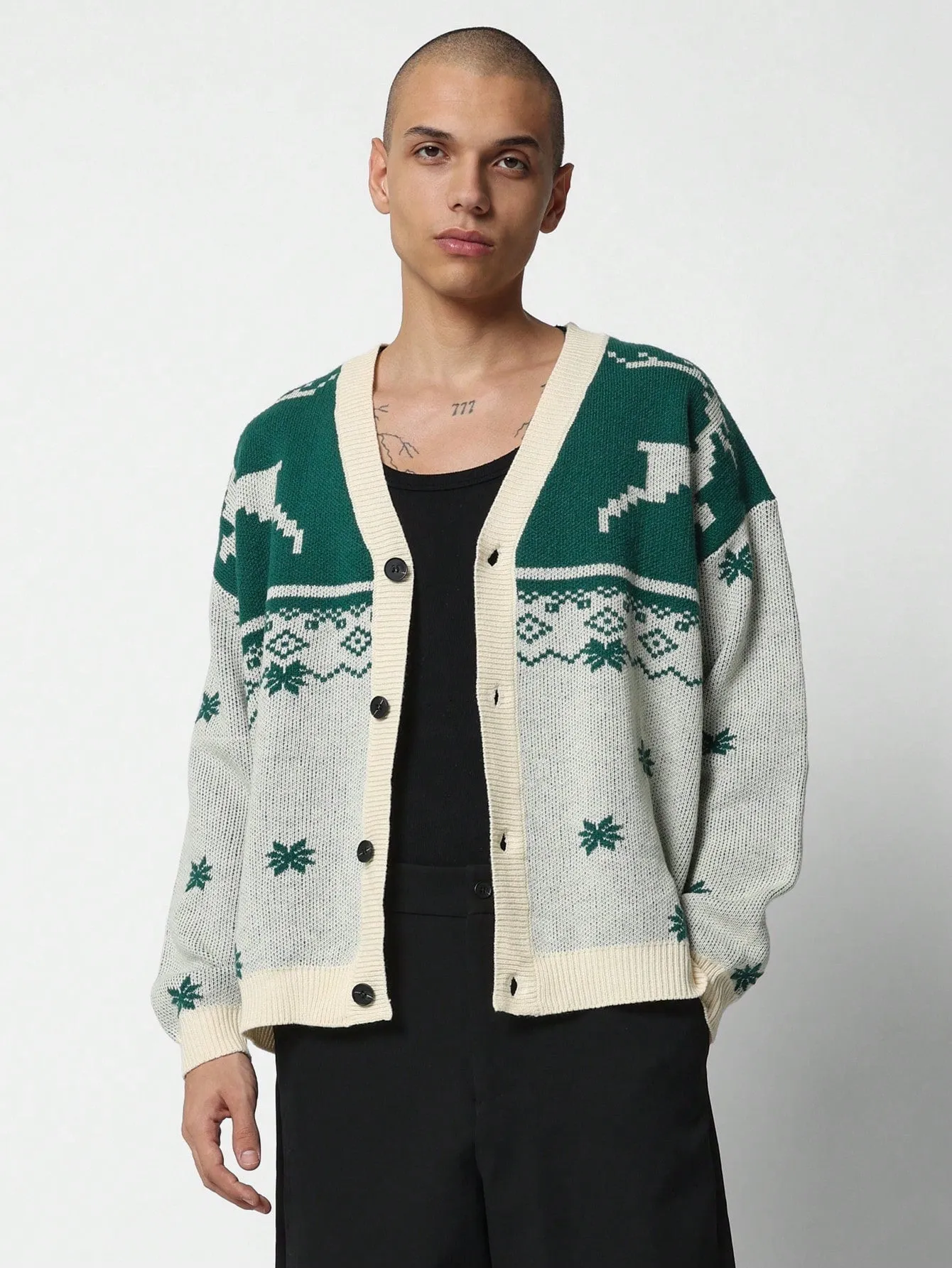 Regular Fit Christmas Printed Knit Cardigan