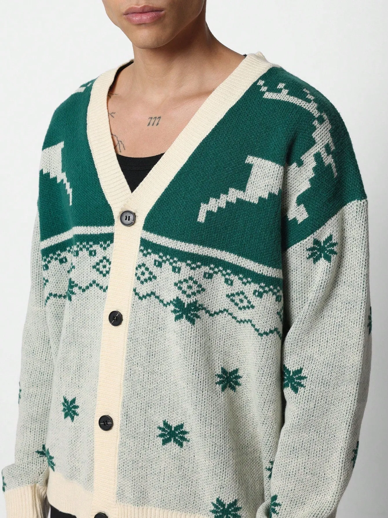 Regular Fit Christmas Printed Knit Cardigan